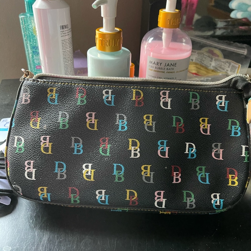Dooney & Bourke Purse